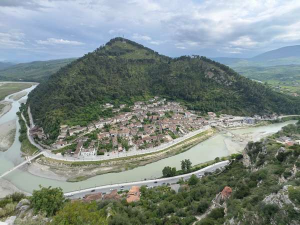Cover-Bild 1 von Albanien