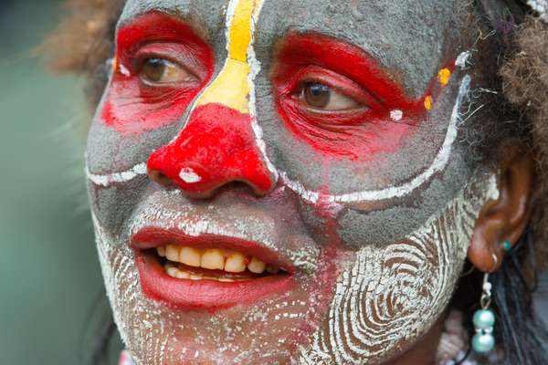 Papua (Menschenbilder – Bemalte Gesichter): Bild 10